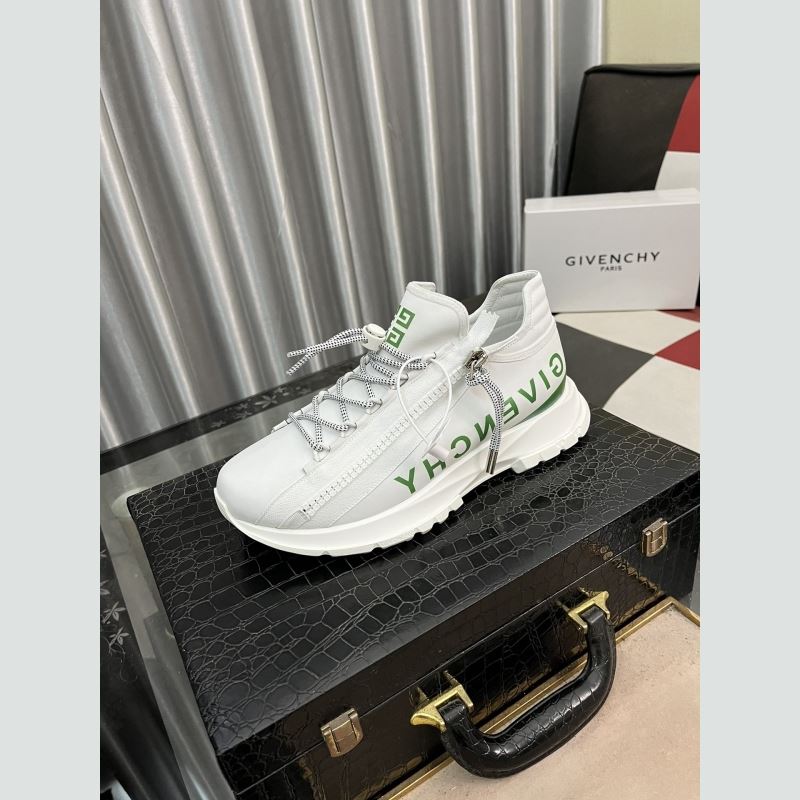 l**is V*t*n sneakers